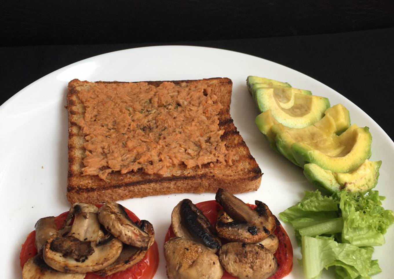 One Pan Tuna French Toast with Tomatoes & Mushroom