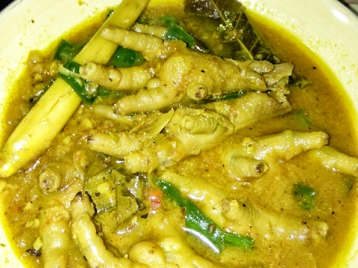 Cara Mudah Membuat Resep Ceker Kuah Kuning Pedas yang Uenak Anti Ribet, Bisa Manjain Lidah