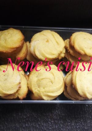 A picture of Danish butter Cookies.