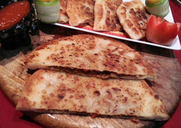 How to Prepare Homemade Pizza mince Paratha #CookpadRamadan #Cookpadsehri