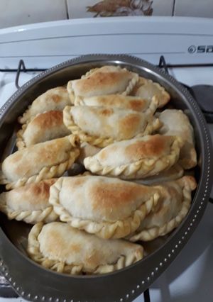 Una foto de Empanadas de carne. grace