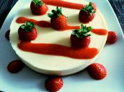Una foto de tarta queso philadelphia leche condensada