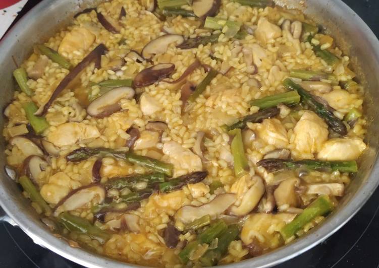 Arroz con pollo, shiitake y trigueros