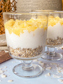Una foto de Vasitos cheesecake de piña colada