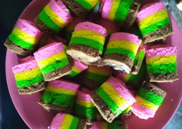 Resep Mini Rols Rainbow yang Bisa Manjain Lidah