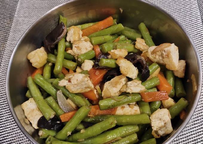 Simple Way to Prepare Homemade Long Beans with Tofu