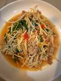 ผัดถั่วงอกหมูสับ (สูตรบ้านๆ)