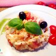 Ensalada de arroz con atún, tomate y huevo cocido