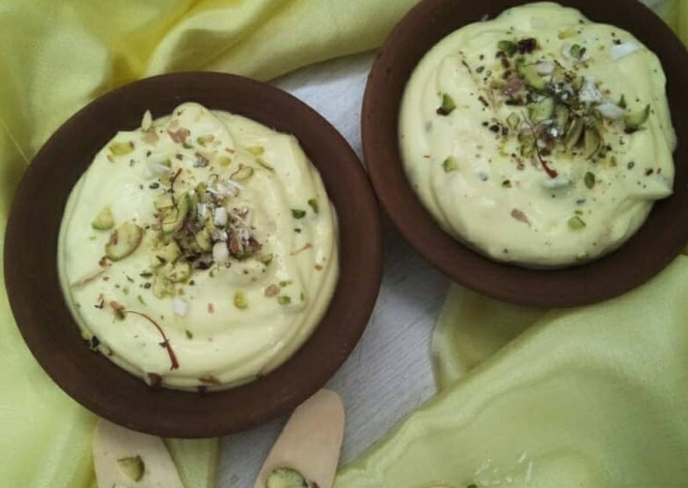 Kesar pista Shrikhand