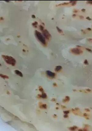 A picture of Khasta paratha.