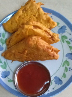 બ્રેડ પકોડા (Bread Pakoda Recipe In Gujarati) રેસીપી મુખ્ય ફોટો