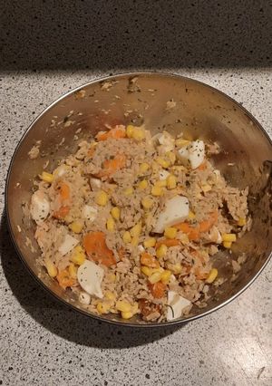 Une photo de Salade de riz complète au thon et maïs