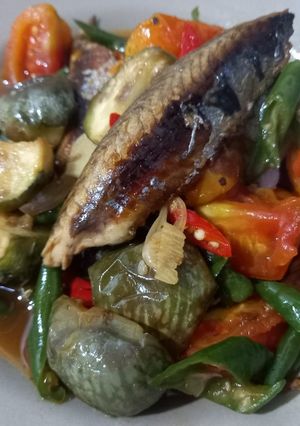Foto resep Tumis pindang lombok ijo