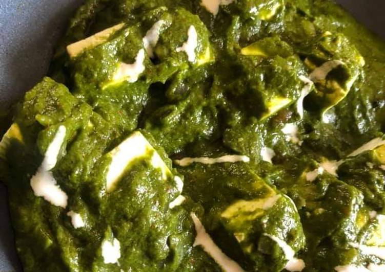 The Simple and Healthy Palak paneer