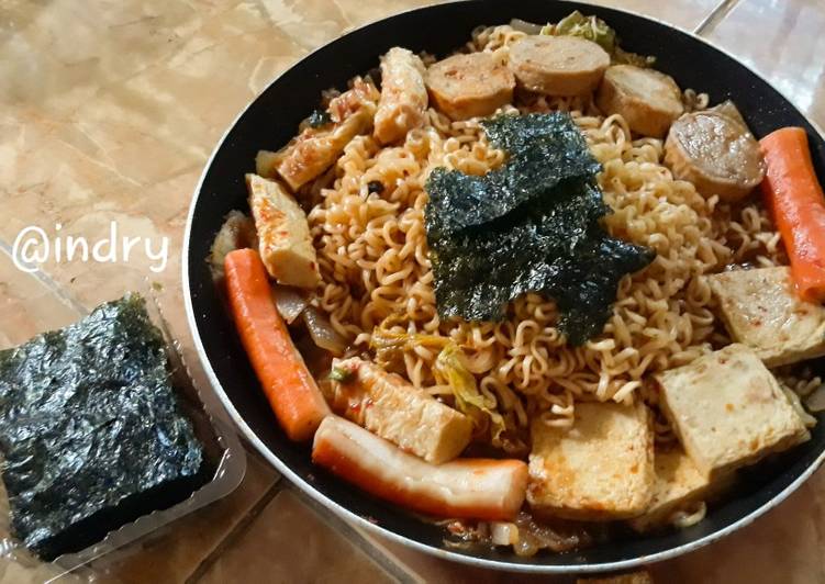 Resep Ramen Pedas Gila ala Anak Kos Anti Gagal