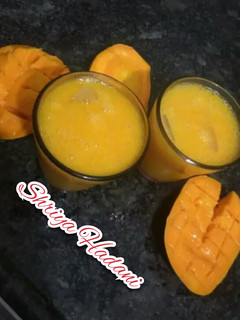 મેંગો જયુસ(Mango Juice Recipe in Gujarati) રેસીપી મુખ્ય ફોટો