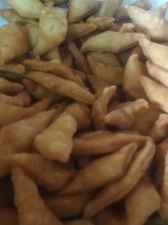 मैदा नमकीन (Maida namkeen recipe in hindi) रेसिपी मुख्य फोटो