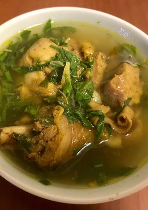 Hình của món Canh gà xứ Nghệ.