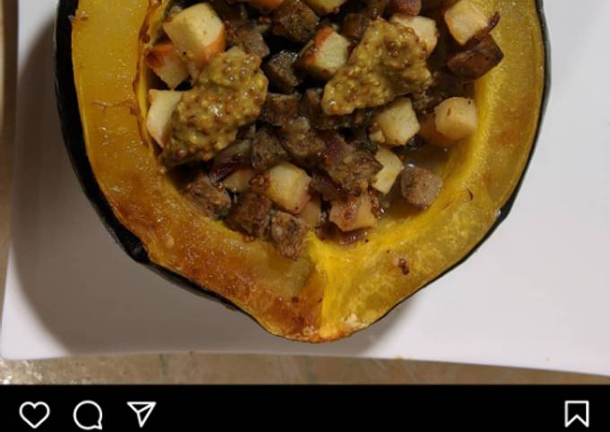 Stuffed acorn squash