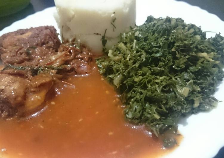 Ugali fried chicken spinach and &quot;Dosaki sauce&quot;