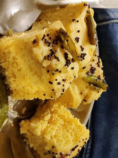 ढोकला (Dhokla recipe in Hindi) रेसिपी मुख्य फोटो