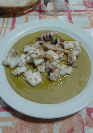 Foto di Seppie con crema di piselli