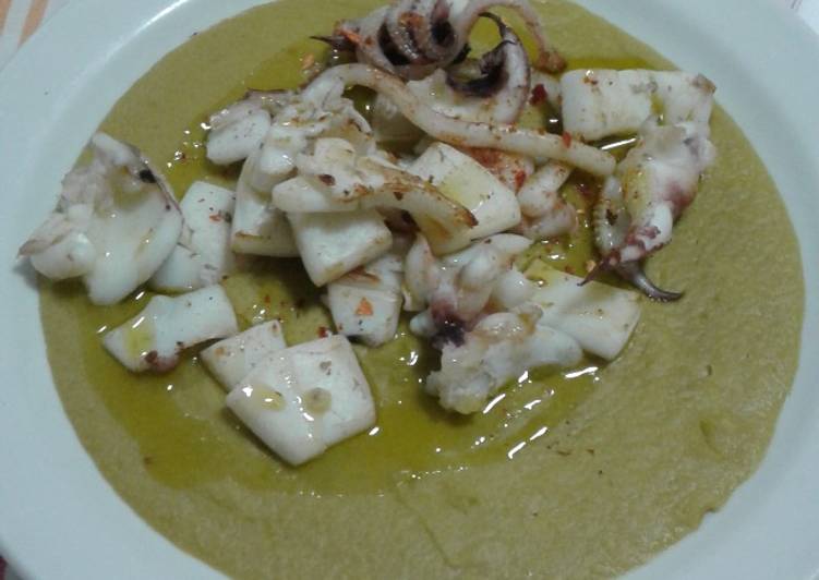 Seppie con crema di piselli