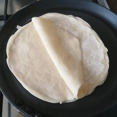 A picture of Spring rolls sheet (wrapper).