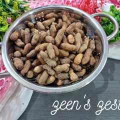 A picture of Boiled Fresh Groundnuts.