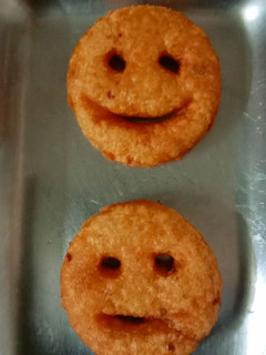 पोटैटो स्माइली (Potato smiley recipe in hindi) रेसिपी मुख्य फोटो