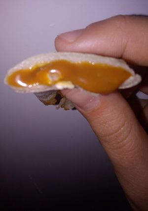 Una foto de Frilloas rellenas de dulce de leche🍯