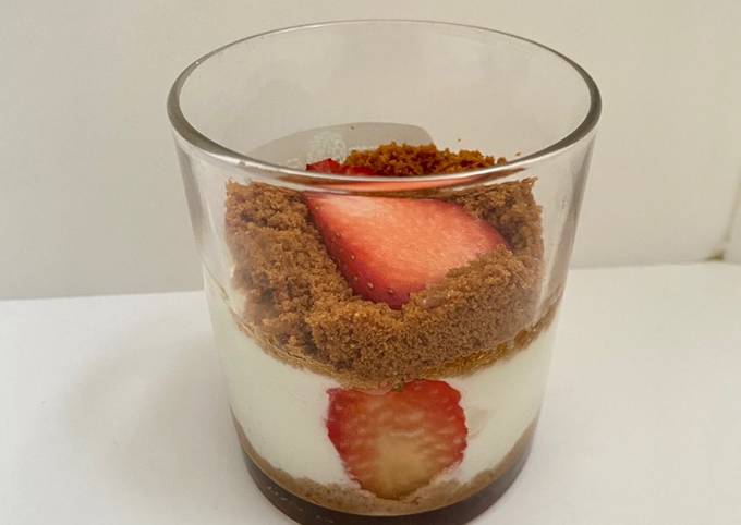 Verrine de fraises au speculoos