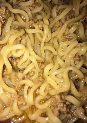 A picture of Spicey hamburger helper.