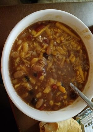 A picture of 3 Bean Chili.
