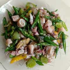 A picture of Cumi pedas cabe ijo.