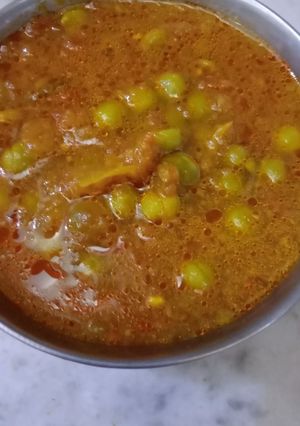 A picture of Peas ke sabzi.
