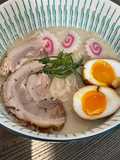ไข่ต้มราเมน และหมูชาชู