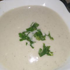 A picture of Creamy potato&chicken soup.
