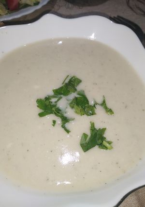 A picture of Creamy potato&chicken soup.