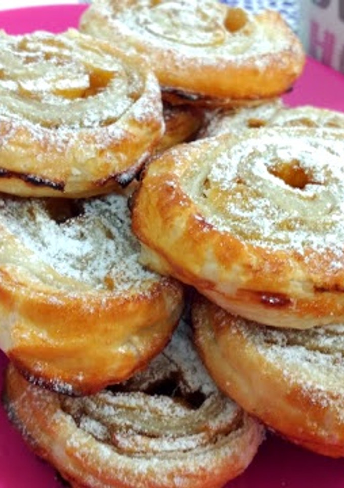 Una foto de Remolinos de hojaldre con manzana y canela