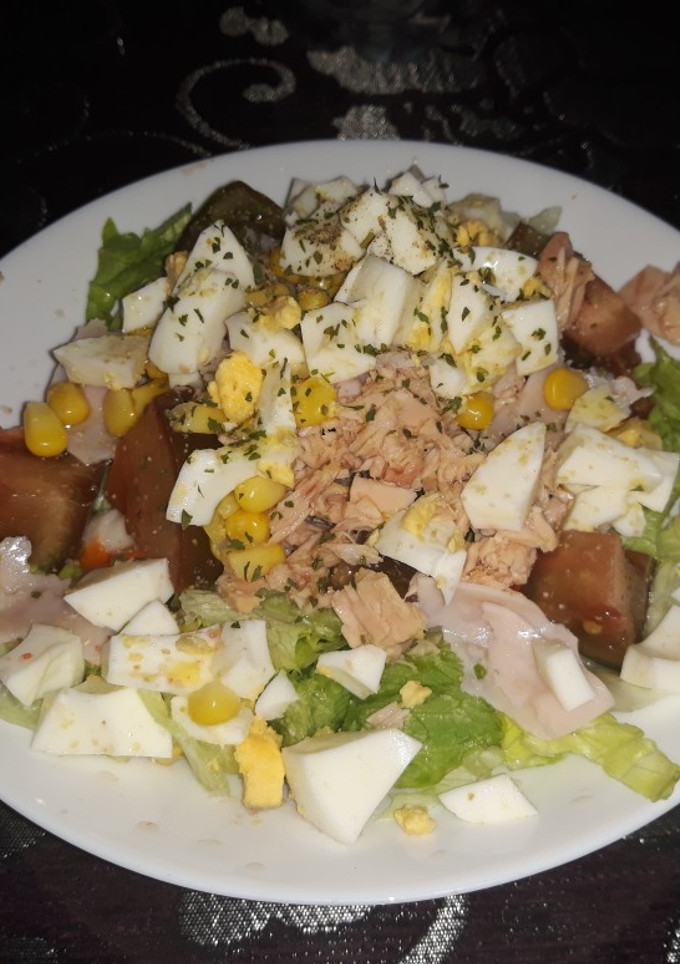 Una foto de Ensalada MUY ligera
