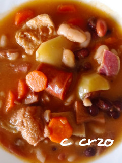 Una foto de Judías con callos en olla rápida