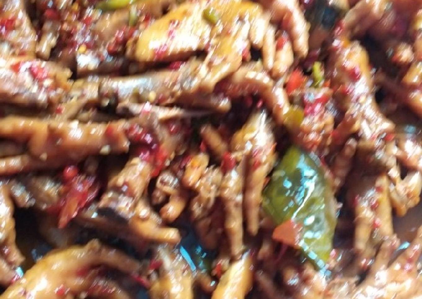 Ceker ayam pedas mampus
