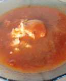 Huevos ahogados (en salsa de tomate)