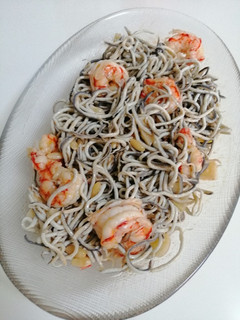 Una foto de Gulas con gambas