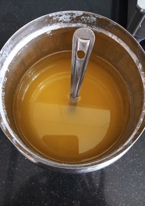દુધ ની મલાઈ માથી ઘી રેસીપી મુખ્ય ફોટો