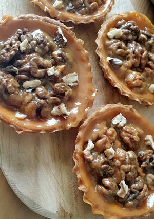 Une photo de ※ Tartelettes noix et caramel ※