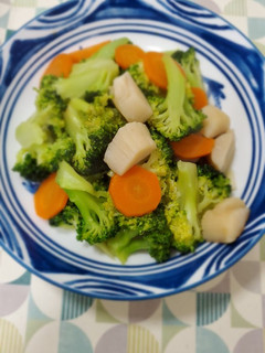 干貝炒花椰菜 的食譜成品照片