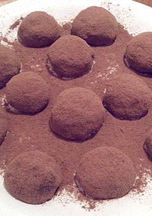 Una foto de Trufas de chocolate y dulce de leche!
