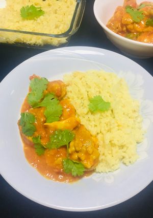 Una foto de Pollo Tikka Masala con Rice Pilau  🍛!
